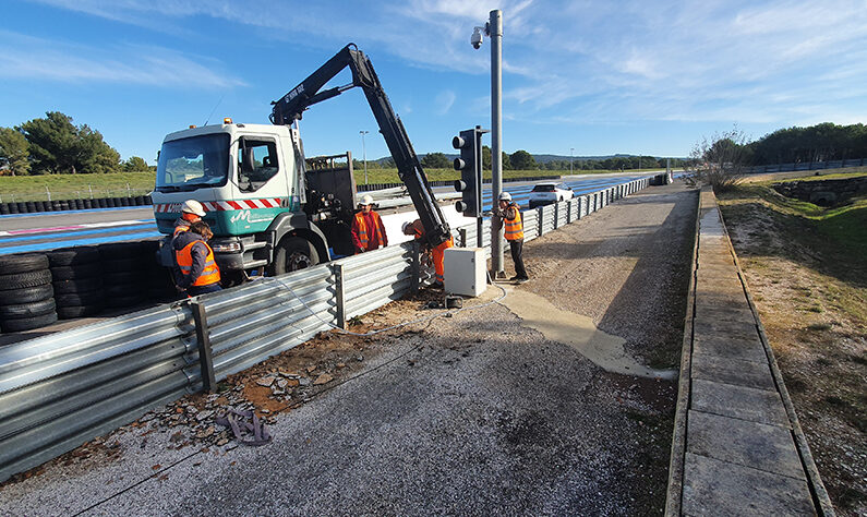 Dispositifs de retenue 8