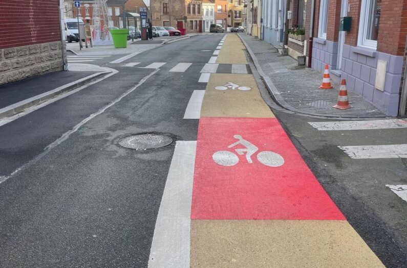 Marquage enduit froid projeté panneaux Steenvorde Miditraçage (4)